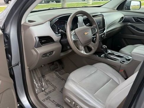 Used 2020 Chevrolet Traverse Premier image 13