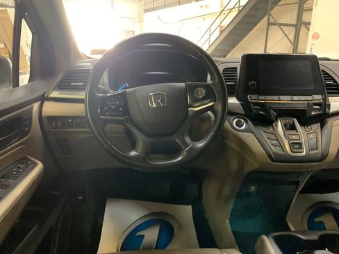 Used 2019 Honda Odyssey EX-L image 16