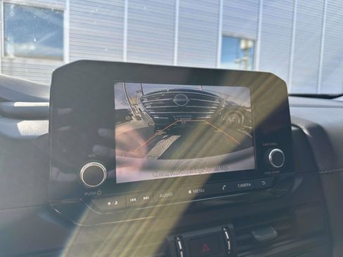 Used 2024 Nissan Pathfinder S w/ Cargo Package image 18