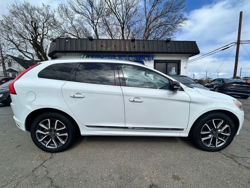 Used 2017 Volvo XC60 T6 Dynamic w/ Preferred Option Package image 6