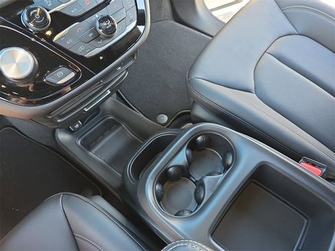 New 2026 Chrysler Pacifica Select image 26