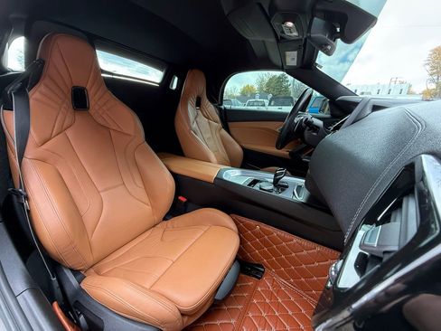 Used 2019 BMW Z4 sDrive30i w/ Convenience Package image 4