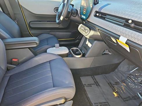 Certified 2025 MINI Cooper S image 19