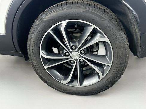 Used 2022 Buick Encore GX Essence w/ Advanced Technology Package FWD image 11