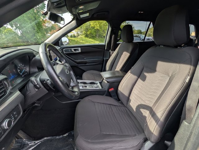 Used 2020 Ford Explorer XLT AWD/4WD image 10