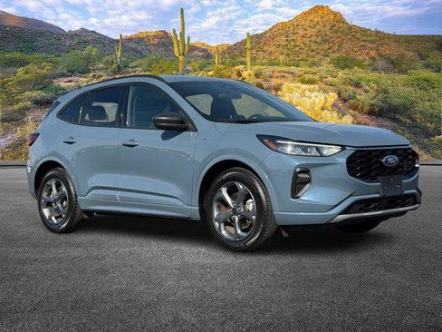 Used 2024 Ford Escape ST-Line image 2