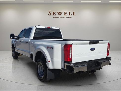 Used 2024 Ford F350 XL image 3
