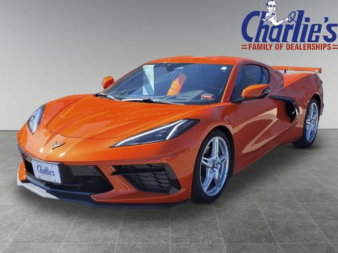 Used 2025 Chevrolet Corvette Stingray Preferred Cpe w/ Z51 Performance Package RWD image 1