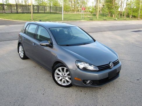 Used 2011 Volkswagen Golf TDI FWD image 2