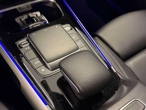 Certified 2022 Mercedes-Benz GLB 250 4MATIC image 30