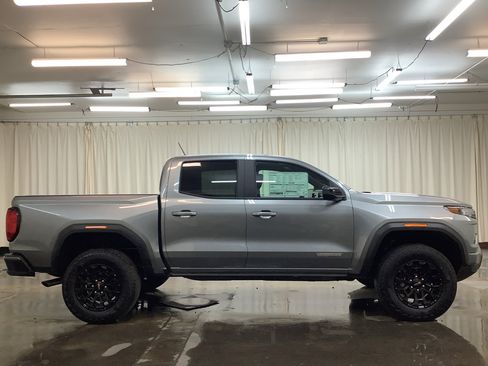 New 2026 GMC Canyon Elevation image 5