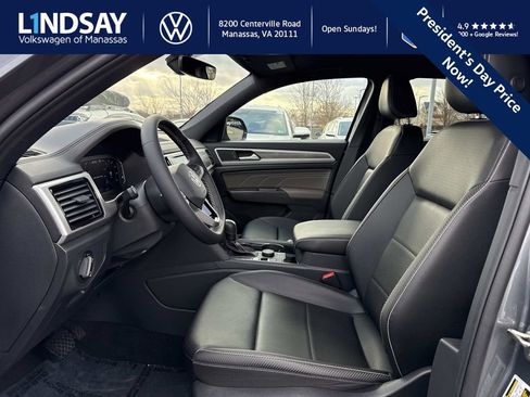 Used 2023 Volkswagen Atlas Cross Sport SE image 9