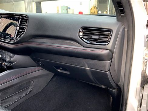 Used 2023 Dodge Durango GT image 18