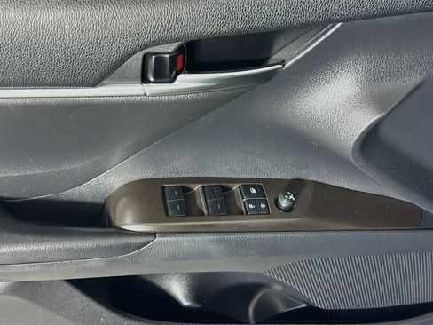 Certified 2021 Toyota Camry LE image 18