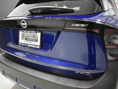 Certified 2025 Nissan Kicks SV image 12