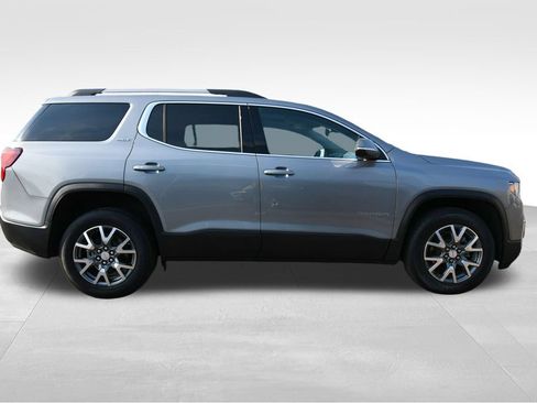 Used 2023 GMC Acadia SLT AWD/4WD image 9