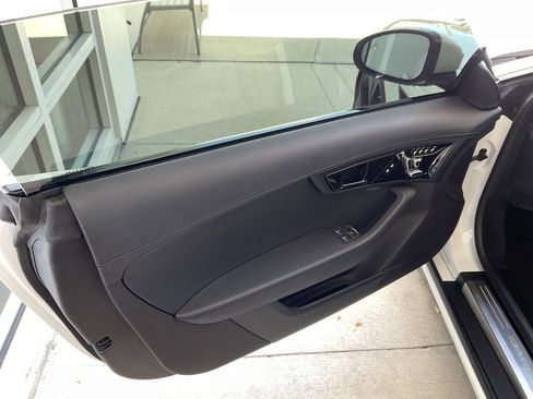 Used 2023 Jaguar F-TYPE Coupe RWD image 8