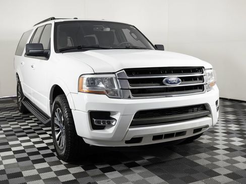 Used 2016 Ford Expedition EL XLT image 10