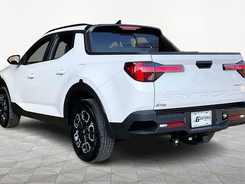 Used 2023 Hyundai Santa Cruz SEL Premium image 4