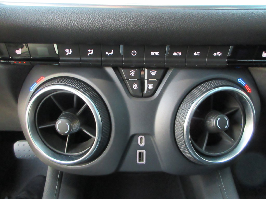 Certified 2020 Chevrolet Blazer LT FWD image 29