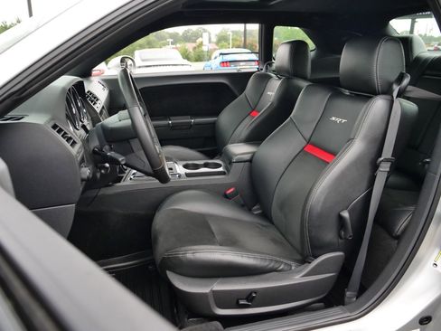 Used 2009 Dodge Challenger SRT8 image 3