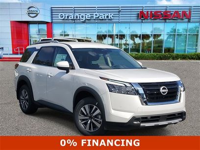 New 2025 Nissan Pathfinder SL w/ Cargo Package