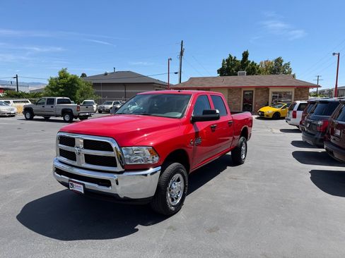 Used 2013 RAM 2500 Tradesman w/ Chrome Appearance Group AWD/4WD image 2