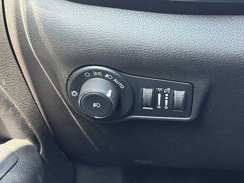 Used 2023 Jeep Compass High Altitude AWD/4WD image 26