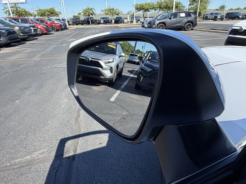 Used 2025 Toyota RAV4 XLE w/ Convenience Package AWD/4WD image 19