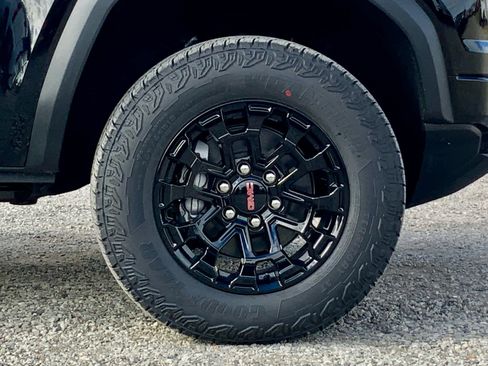 New 2026 GMC Canyon Elevation image 18