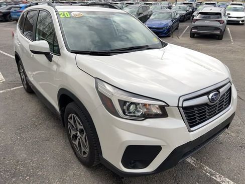 Used 2020 Subaru Forester Premium image 5