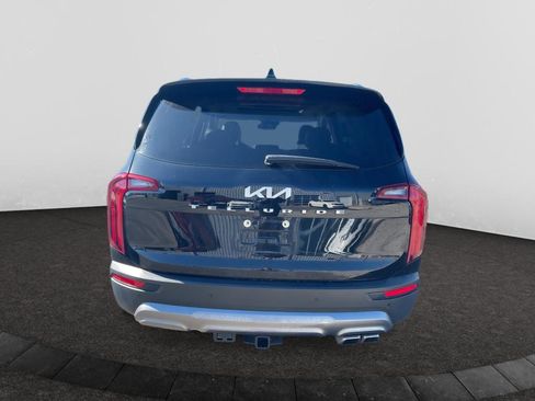 Used 2022 Kia Telluride EX w/ EX Premium Package image 3