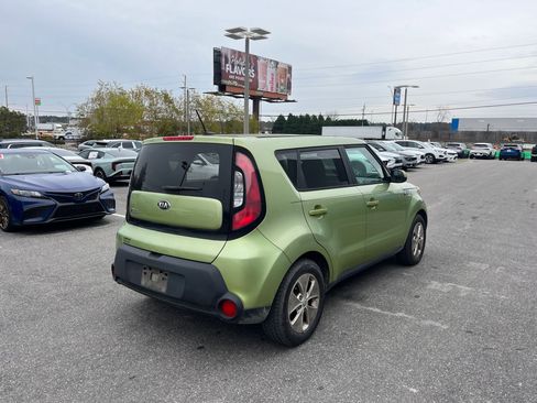 Used 2016 Kia Soul Base image 8
