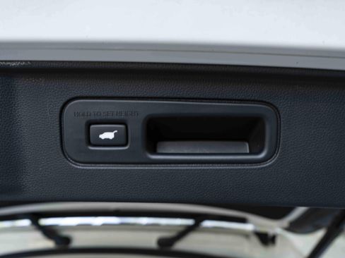 Used 2023 Honda Pilot Touring image 46