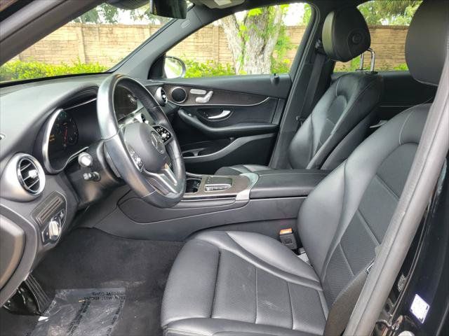 Used 2022 Mercedes-Benz GLC 300 4MATIC w/ Premium Package Lite image 19