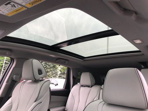 Used 2023 Acura MDX SH-AWD w/ Advance Package image 30