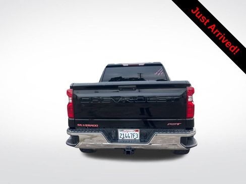 Used 2020 Chevrolet Silverado 1500 LT image 2