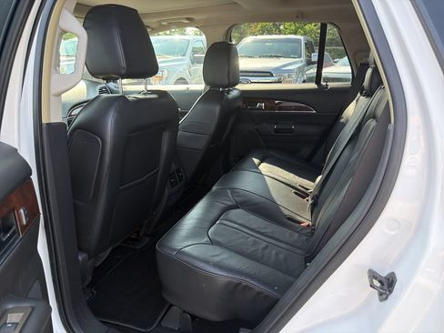 Used 2014 Lincoln MKX AWD w/ Equipment Group 102A image 13