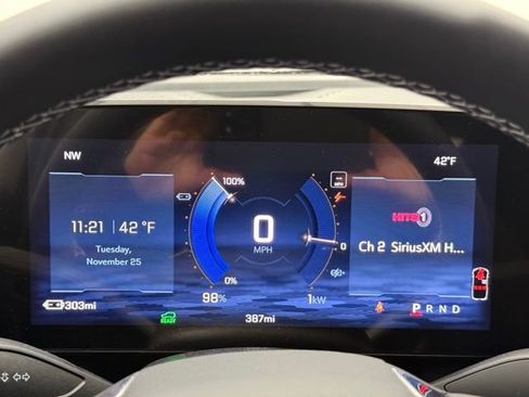 New 2026 Chevrolet Equinox EV LT image 32