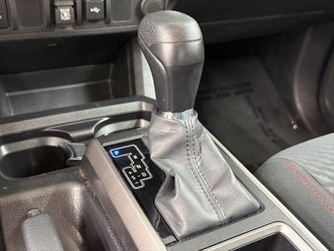 Certified 2022 Toyota Tacoma SR5 image 24