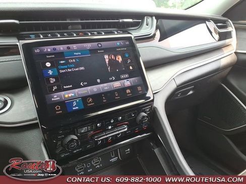 Used 2023 Jeep Grand Cherokee 4WD 4xe w/ Luxury Tech Group II image 34