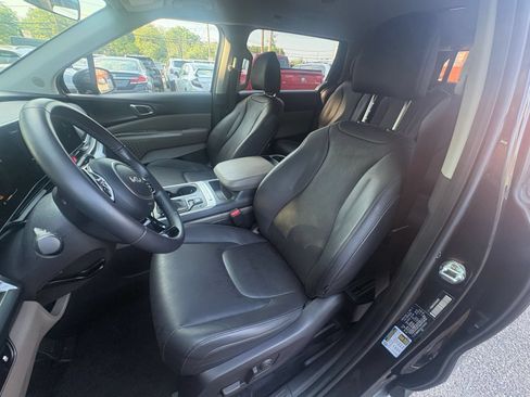 Used 2026 Kia Carnival FWD image 35