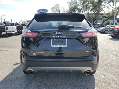 Certified 2024 Ford Edge Titanium image 8