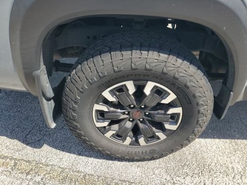 Used 2024 Nissan Frontier PRO-4X w/ Off-Road Protection Package AWD/4WD image 10