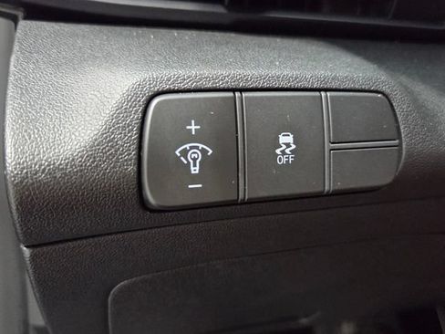 Certified 2025 Hyundai Elantra Sport FWD image 27