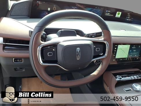 New 2025 Lincoln Navigator Reserve image 22