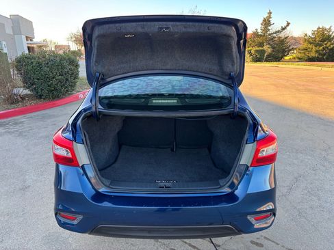 Used 2019 Nissan Sentra SV image 7