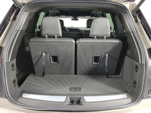Used 2023 Cadillac XT6 Luxury FWD image 8