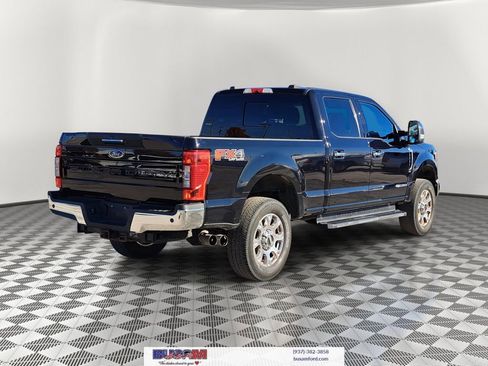 Used 2021 Ford F250 Lariat w/ Chrome Package image 4