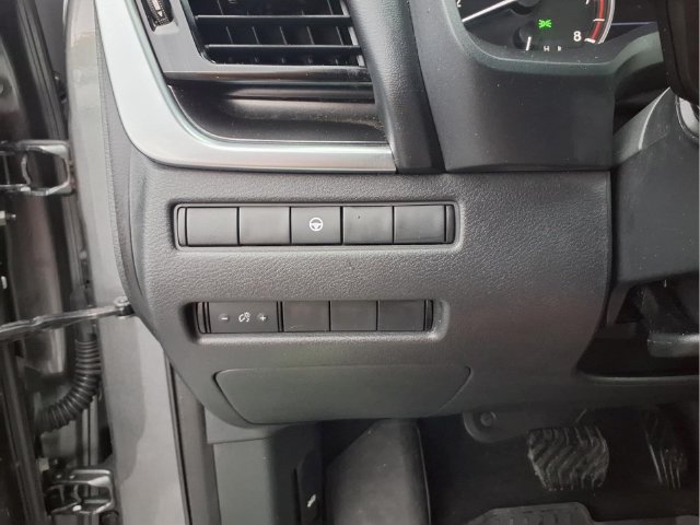 Used 2023 Nissan Rogue SV FWD image 23